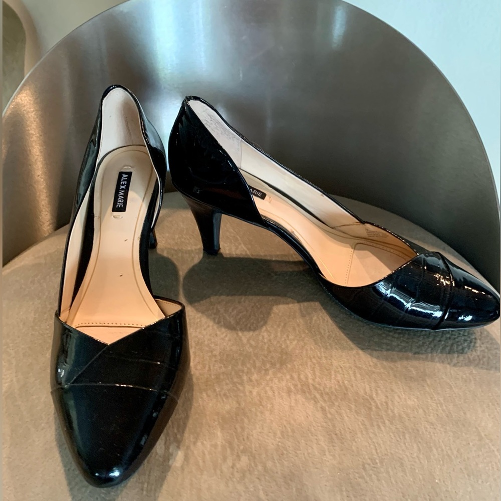 Alex Marie Black Patent Leather Heels Sz7